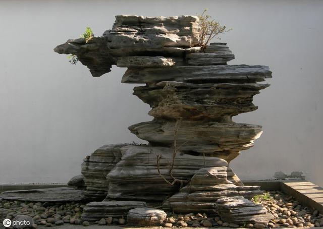 太湖石："皱、漏、瘦、透"之美